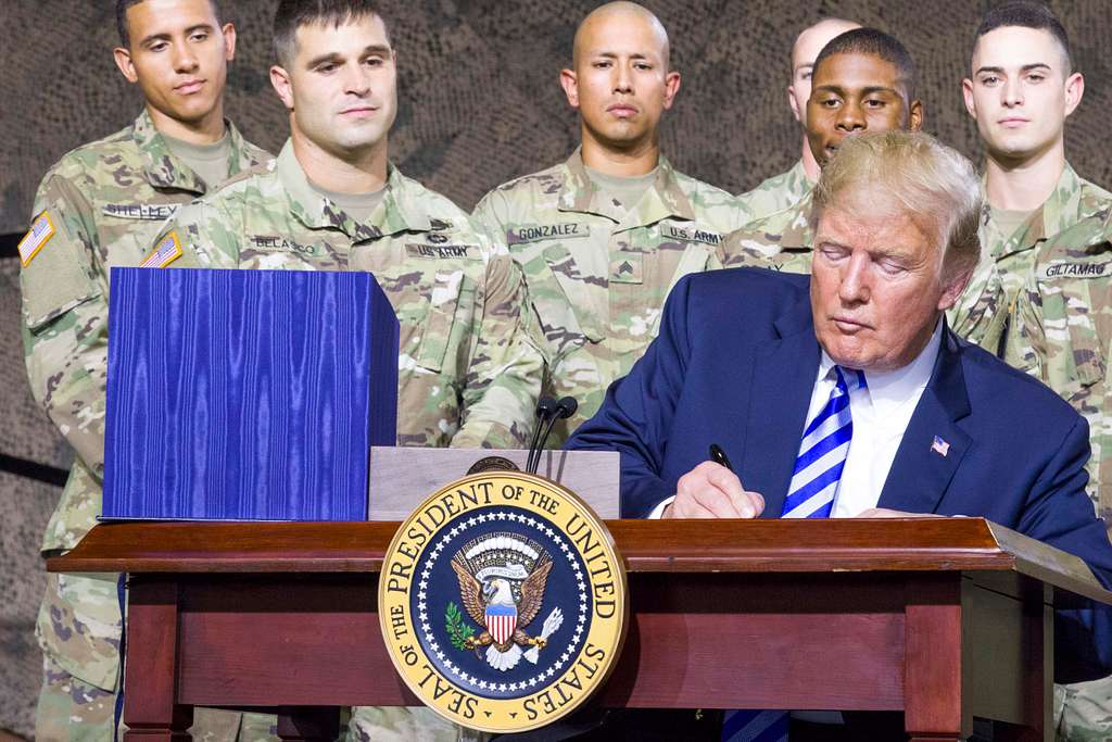 Chicago Leaders Tell Trump to Stay Out After Military Threat